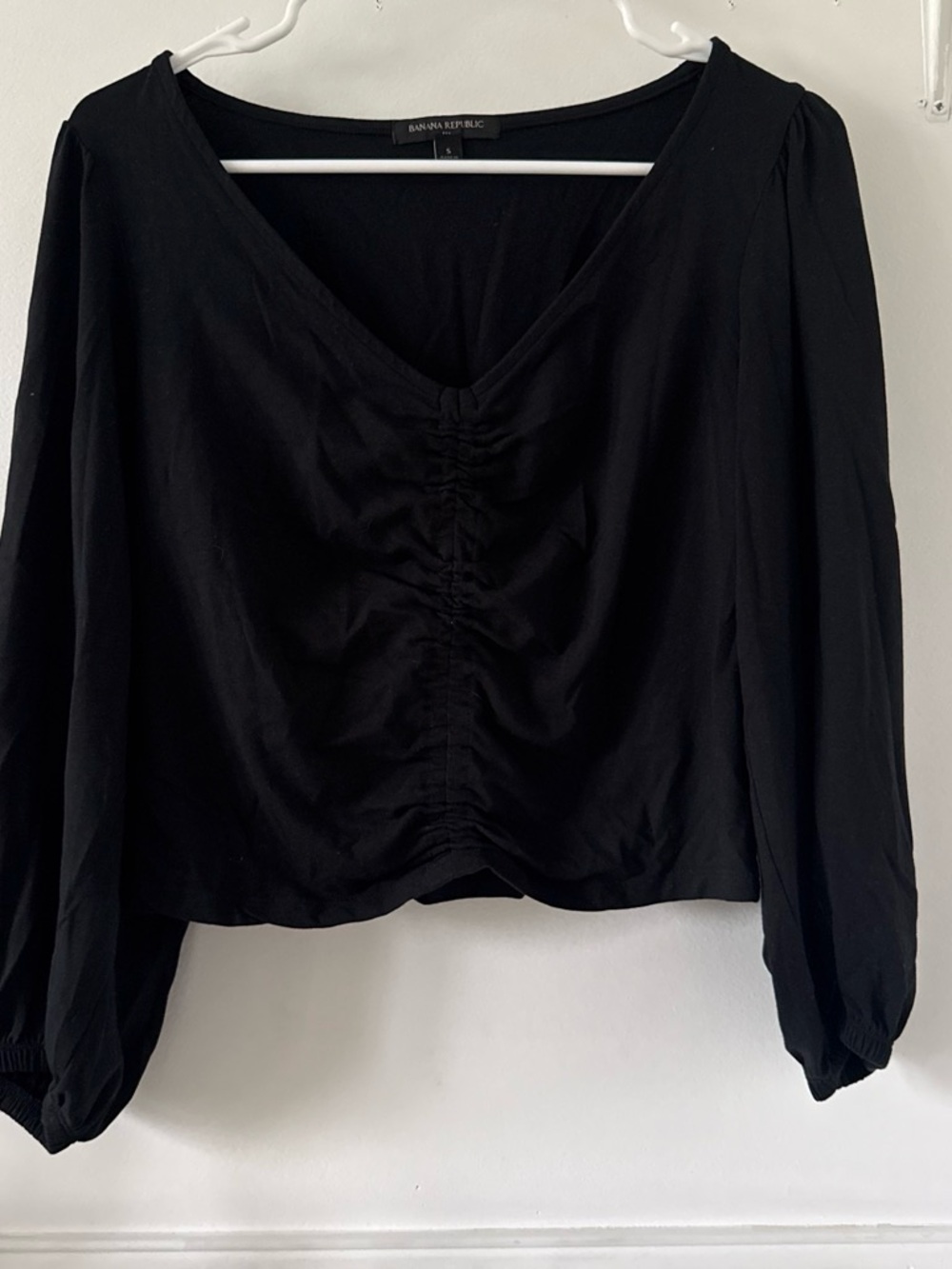 Banana Republic Black V-Neck Ruched Long Sleeve Blouse